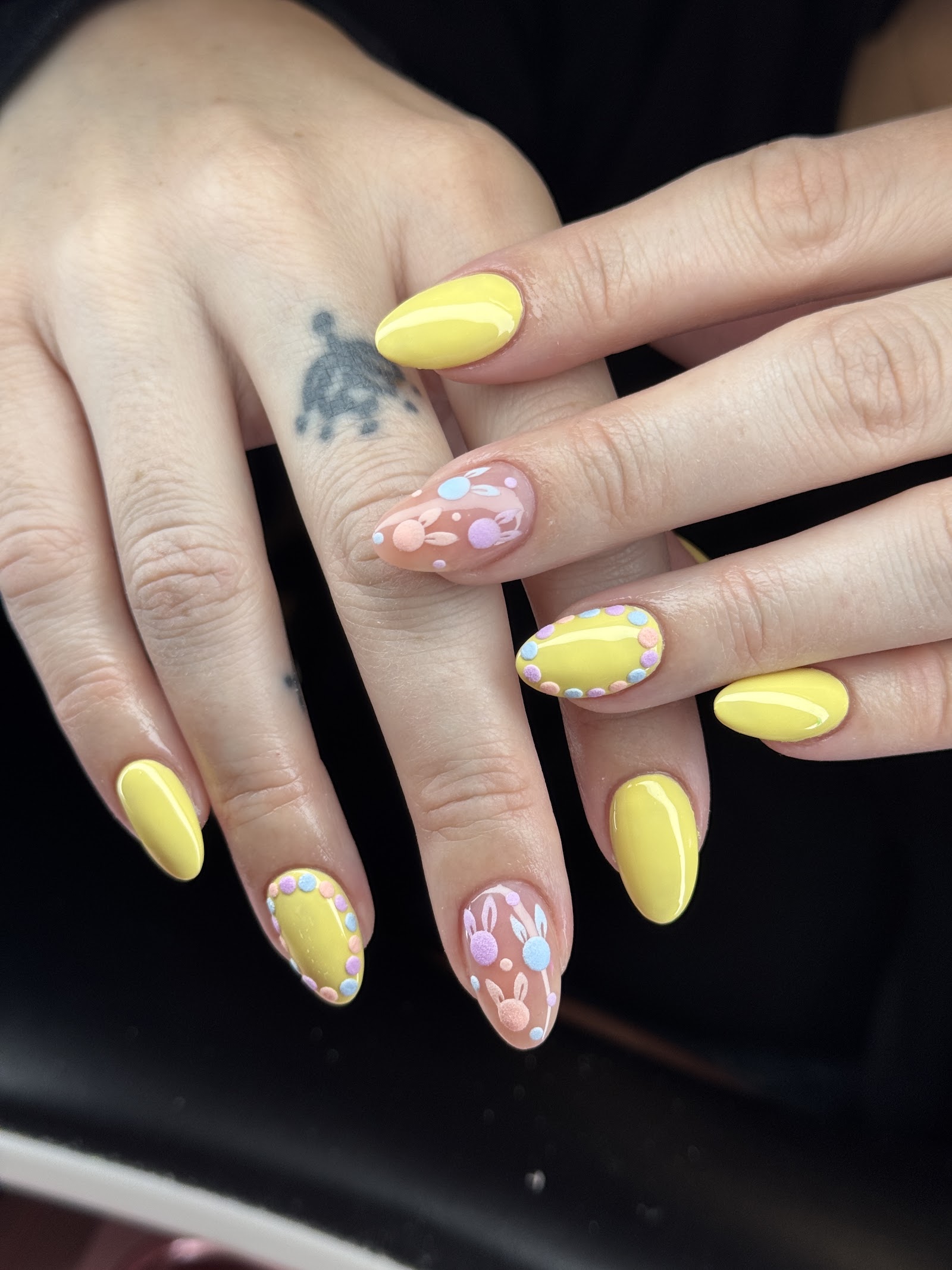 Jane’s Nail Studio logo